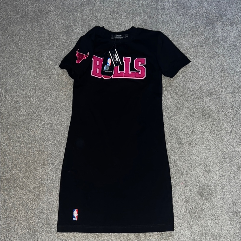 Women's Black Bulls Dress - NBA CHICAGO BULLS PINK CLOUD WOMEN'S BODY CO…